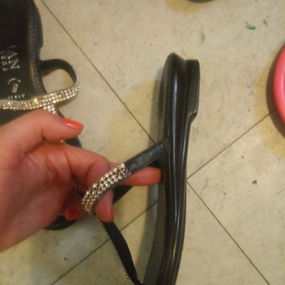 Sparkly - Picture 2 of 3